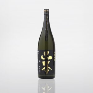 山本 純米吟釀 Pure Black 1800ml